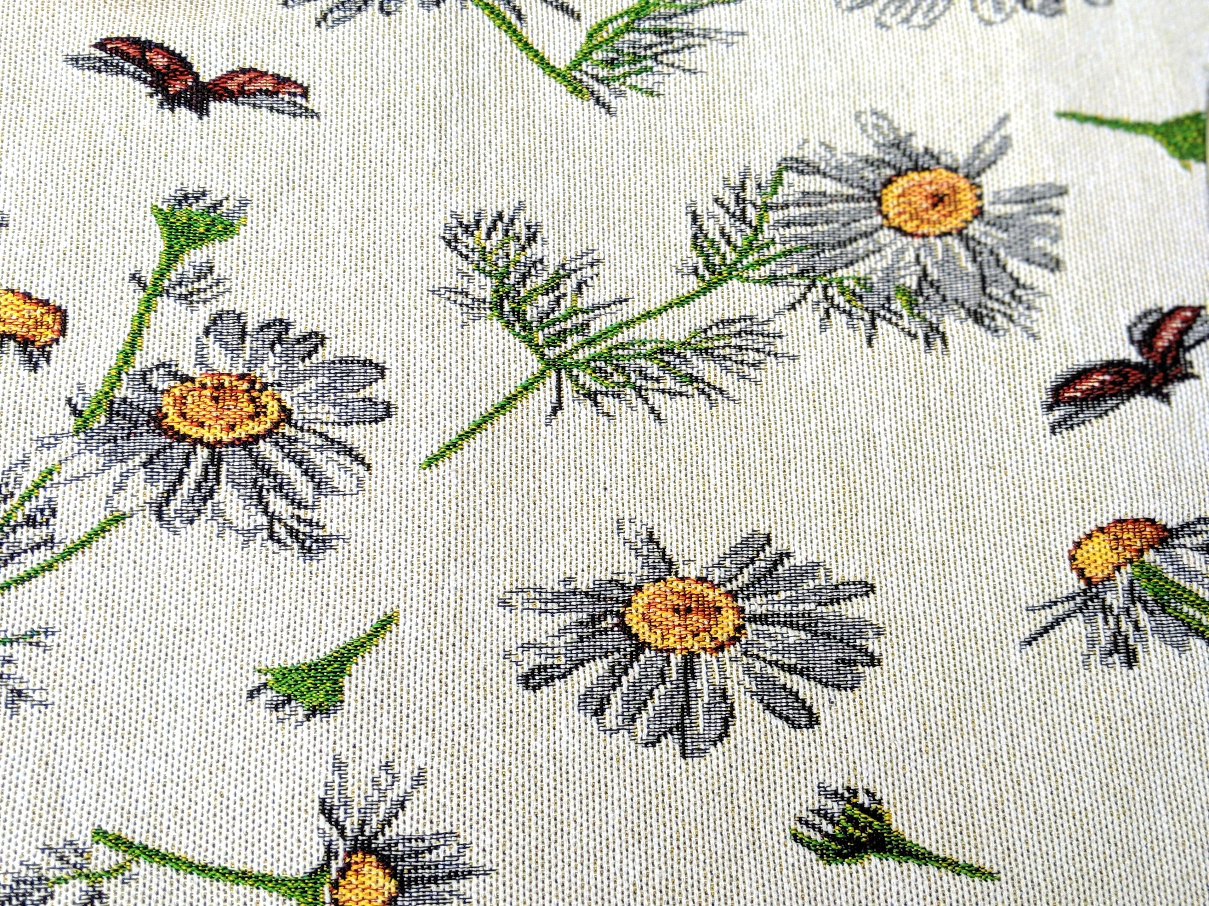 Tache Floral Daisies Ladybugs Woven Tapestry Placemat Set (18114)