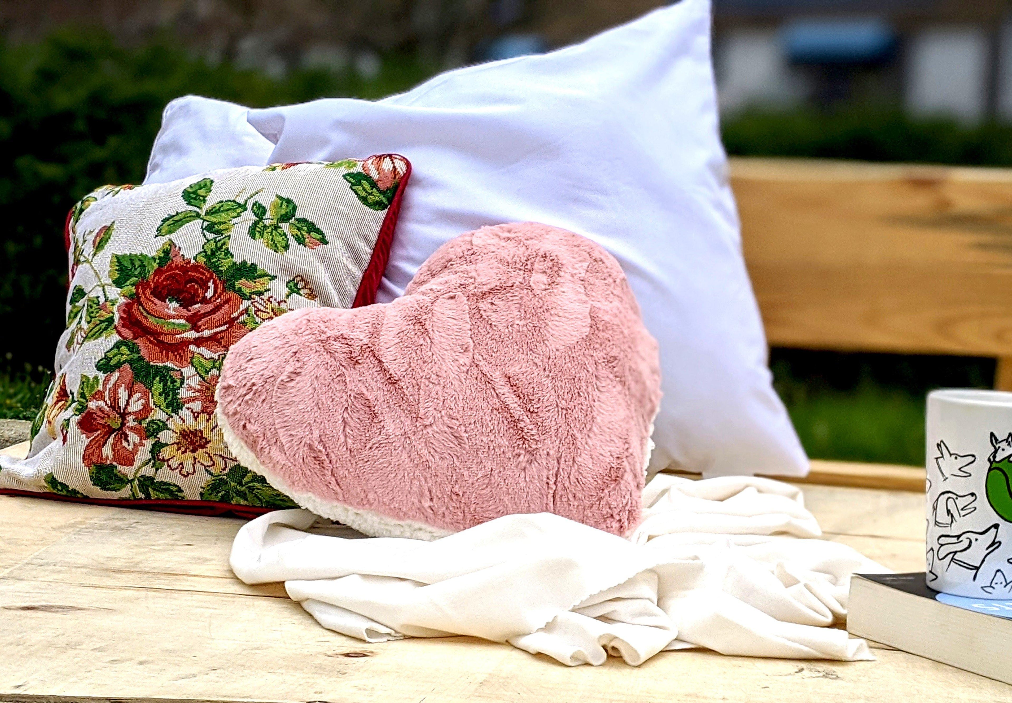 Tache Faux Fur Pink White Heart Shape Throw Pillow (#7)