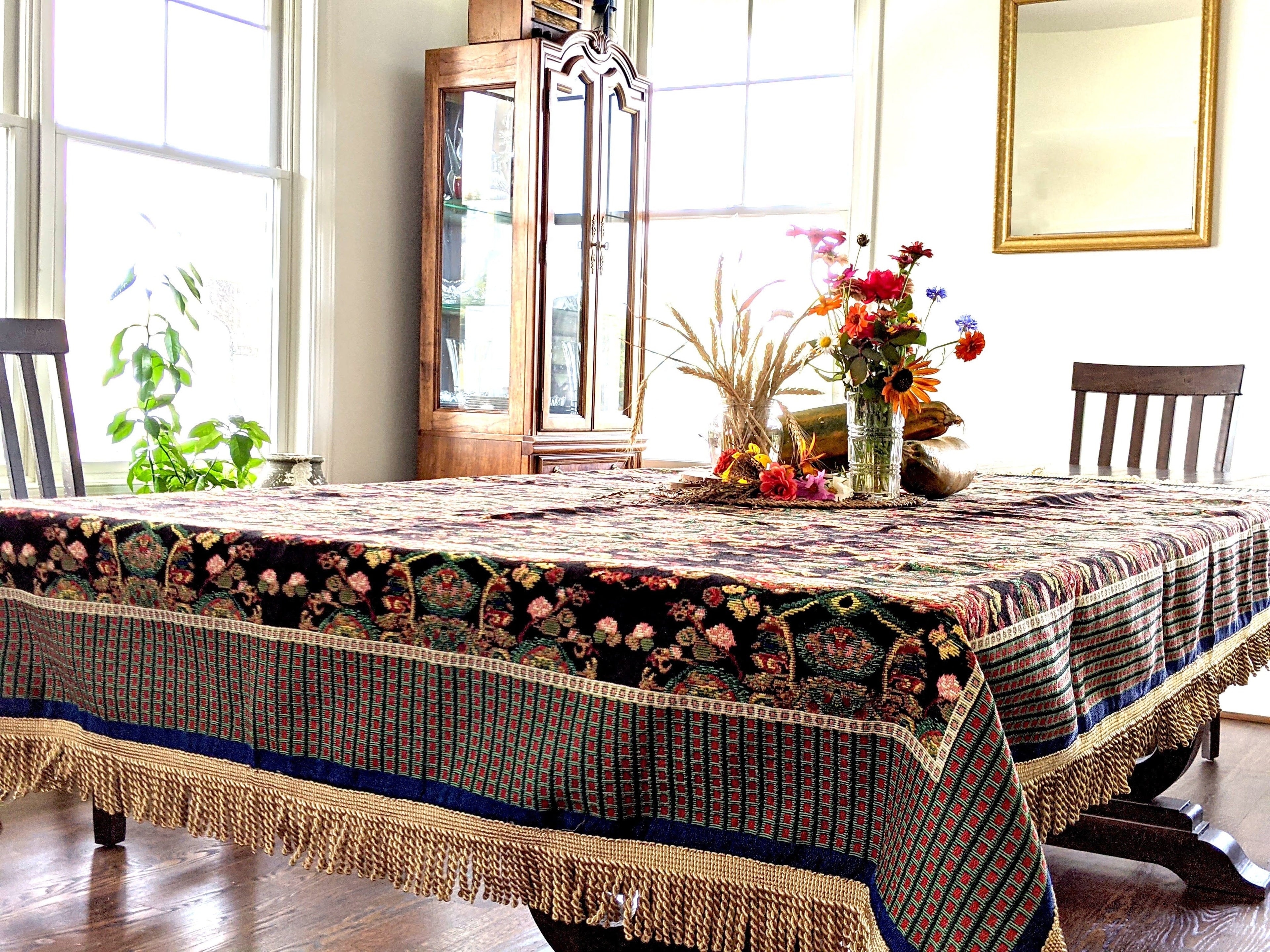 Tache Elegant Black Ornate Paisley Woven Tapestry Tablecloth (18192)