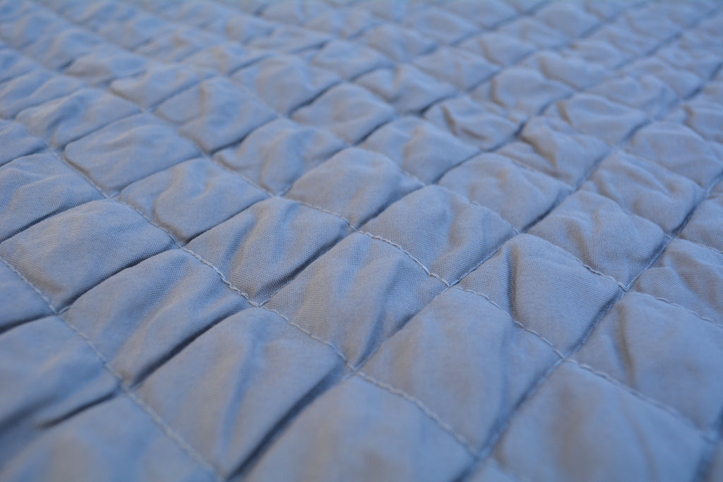 Tache Solid Light Gray Silver Diamond Stitch Bubble Quilted Bedspread Set (DXJ109038-2)