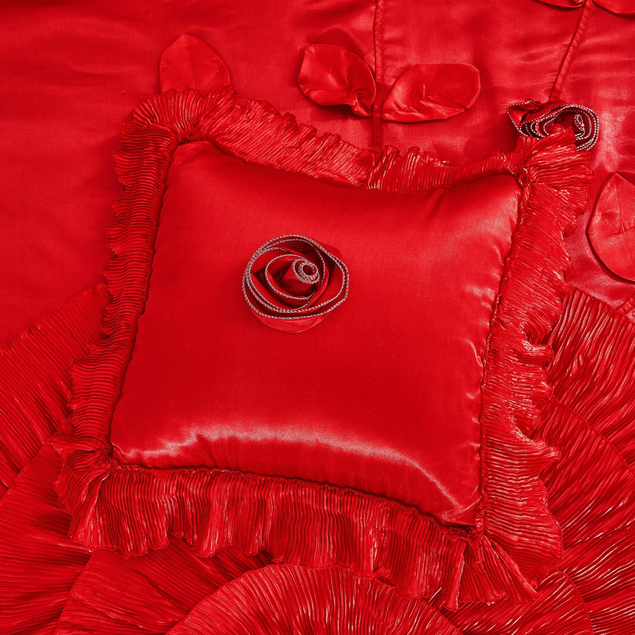 Tache Satin Ruffle Victorian Glam Romantic Red Rose Comforter Set (HY4174)