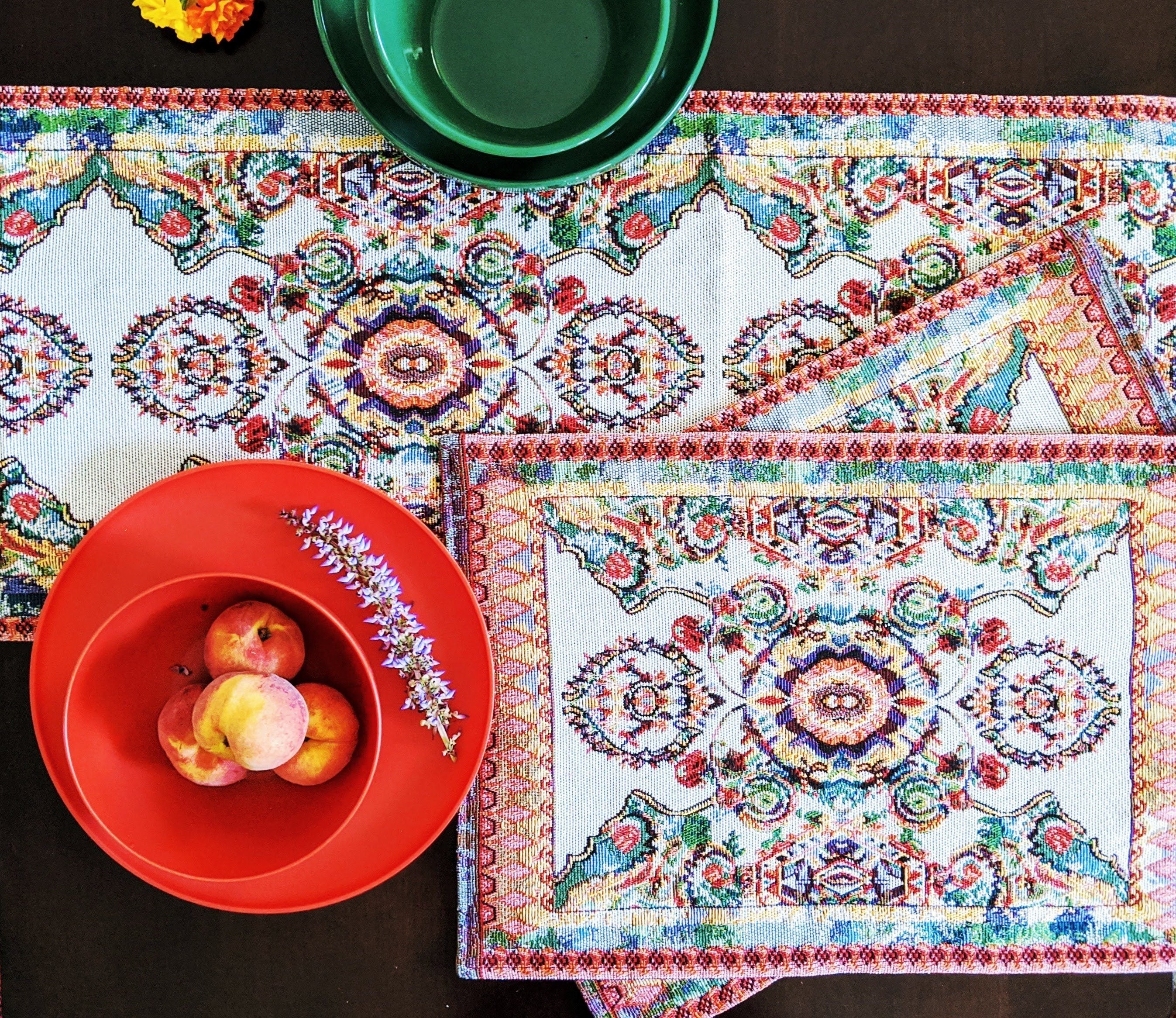 Tache Elegant Ivory Colorful Ornate Paisley Woven Tapestry Table Runner (18193)