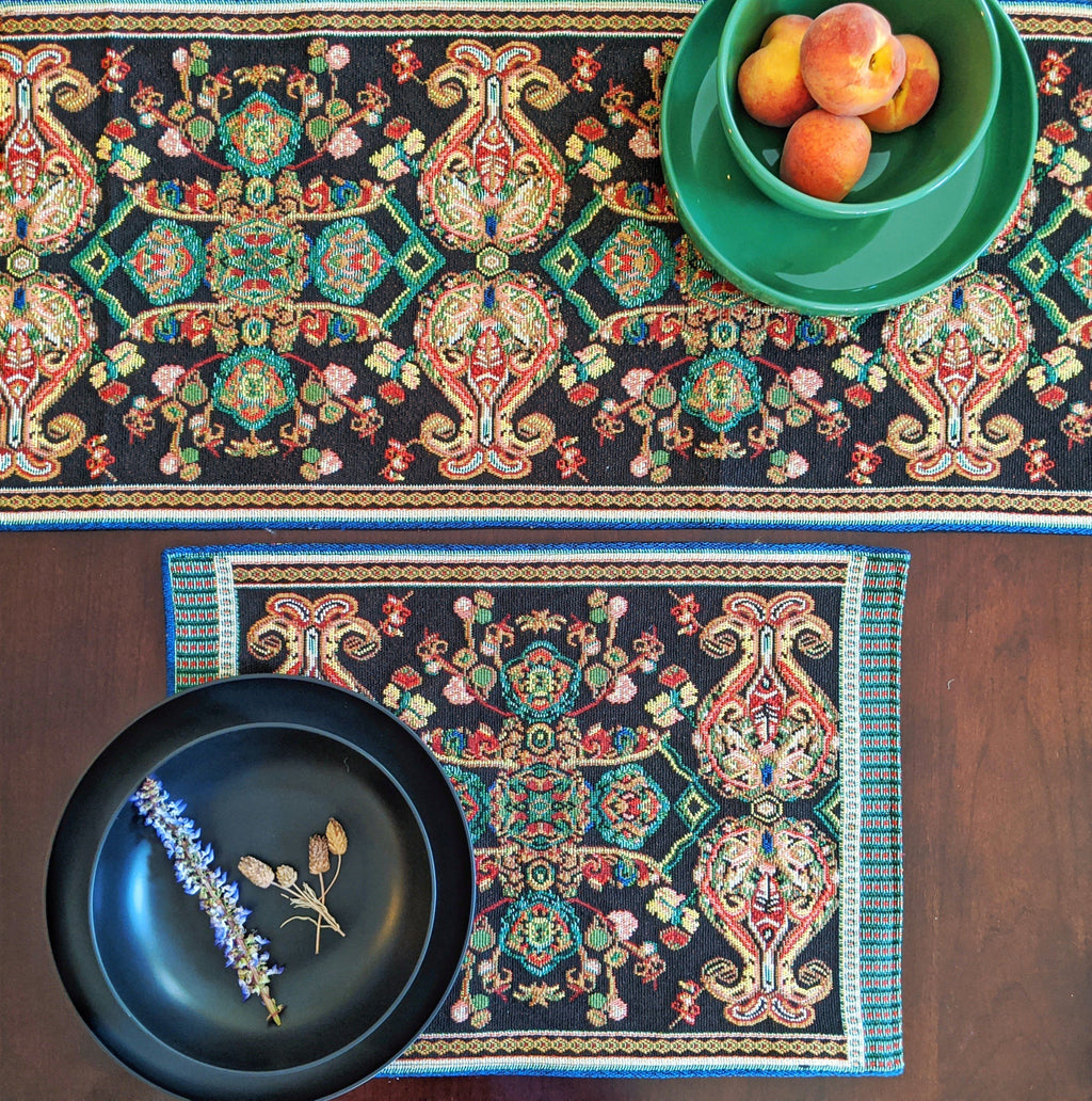 Tache Elegant Black Ornate Paisley Woven Tapestry Placemat Set (18192)