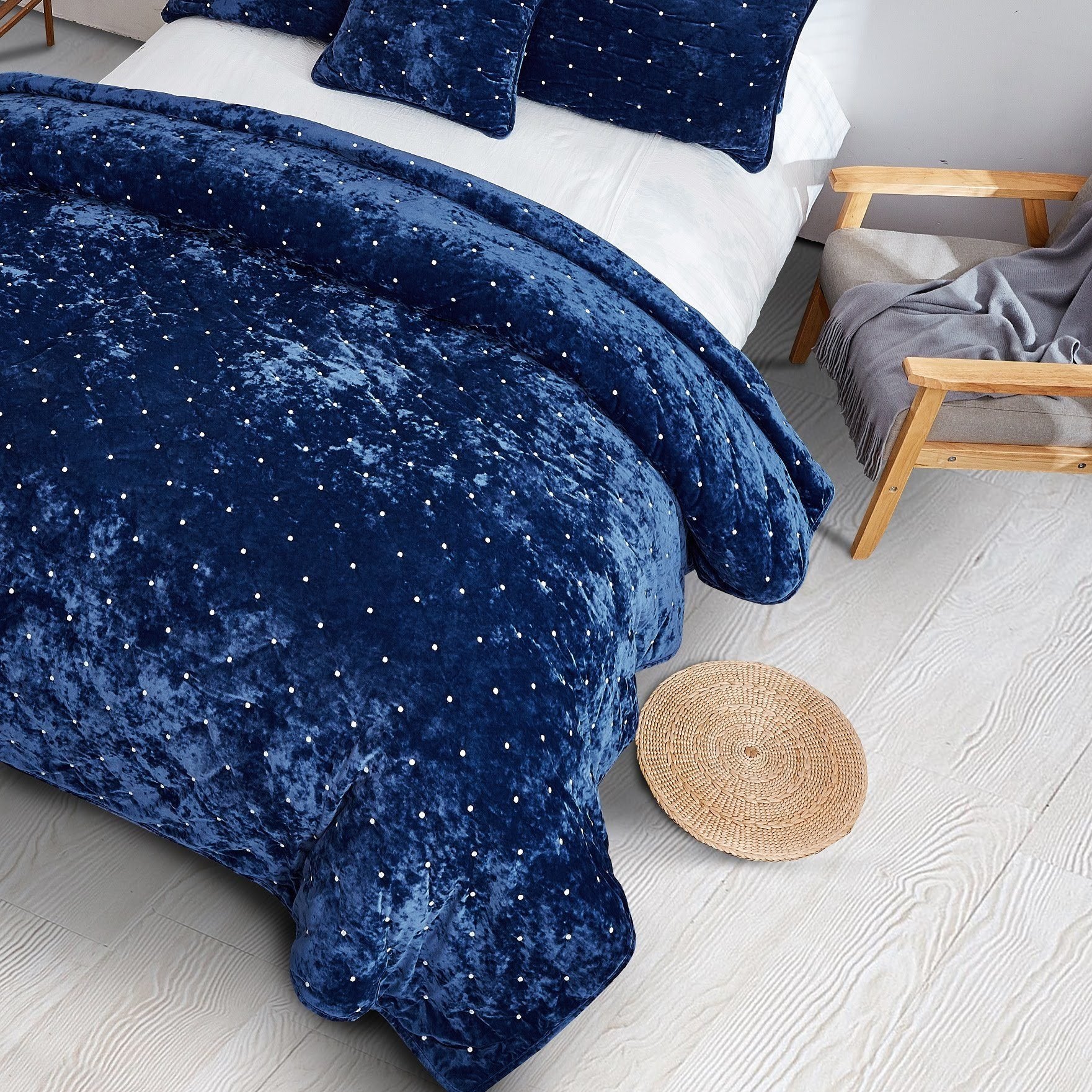 Tache Plush Dreams Dark Royal Blue Tufted Velvet Quilt Set (JHW-853DB)