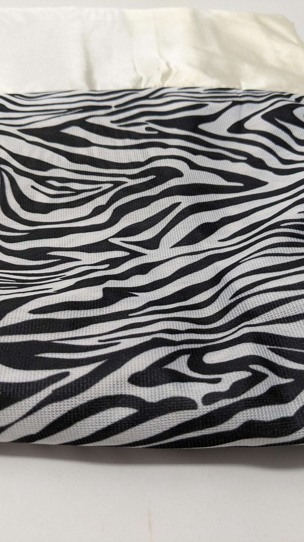 Tache Winter Moon Black Stripe Zebra Animal Print Gold Tailored Platform 14" Bed Skirt Dust Ruffle (BSK-4358L)