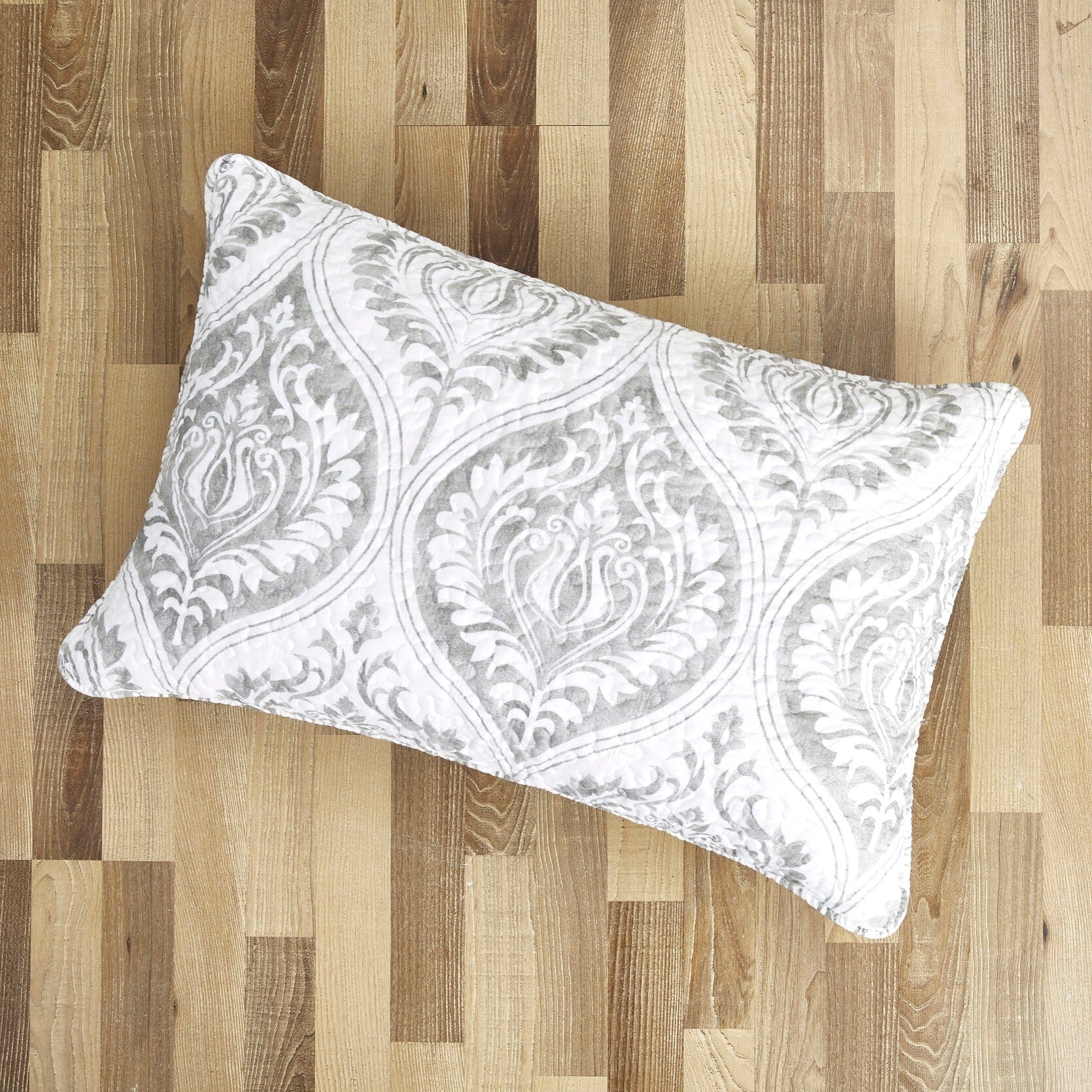 Tache Dreamy Moon Sky Ogee Damask Heather Gray White Quilt Set (TB300)