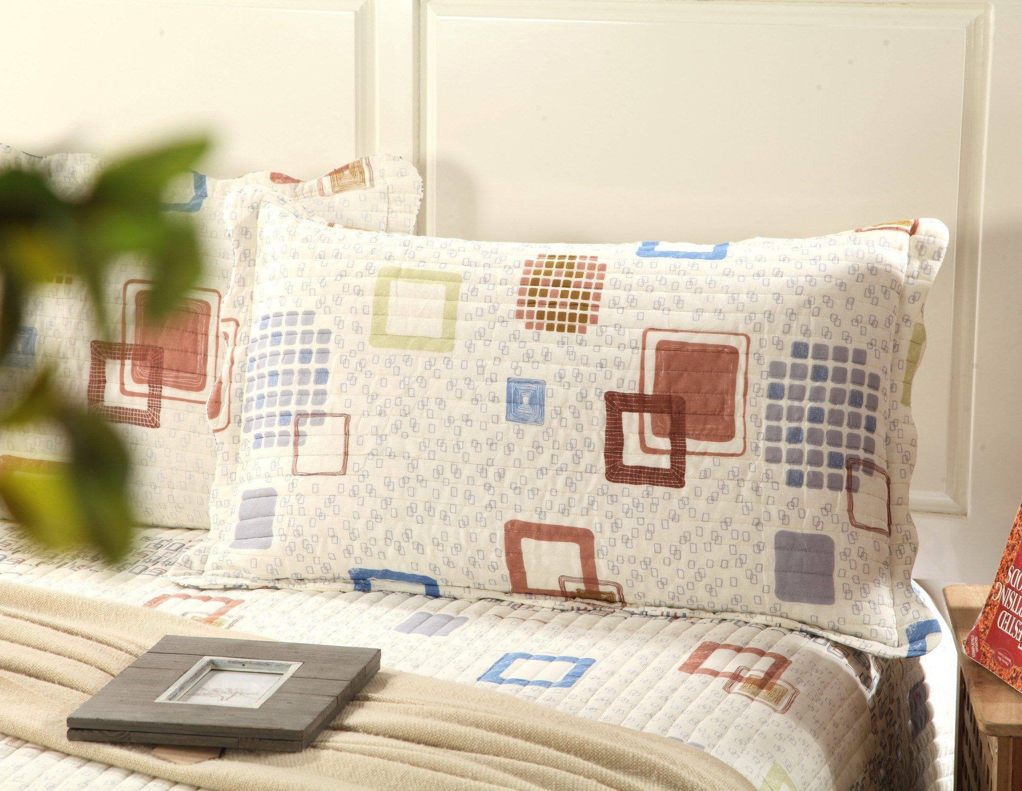 Tache Geometric Cubic Squares Ivory Scalloped Retro Cotton Quilt Bedspread Set (DSW009)