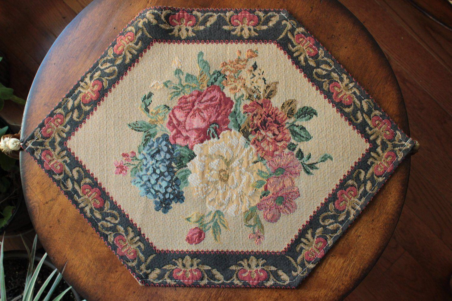 Tache Set of 3 Colorful Country Rustic Floral  Morning Awakening Table Runner Set (3089B)